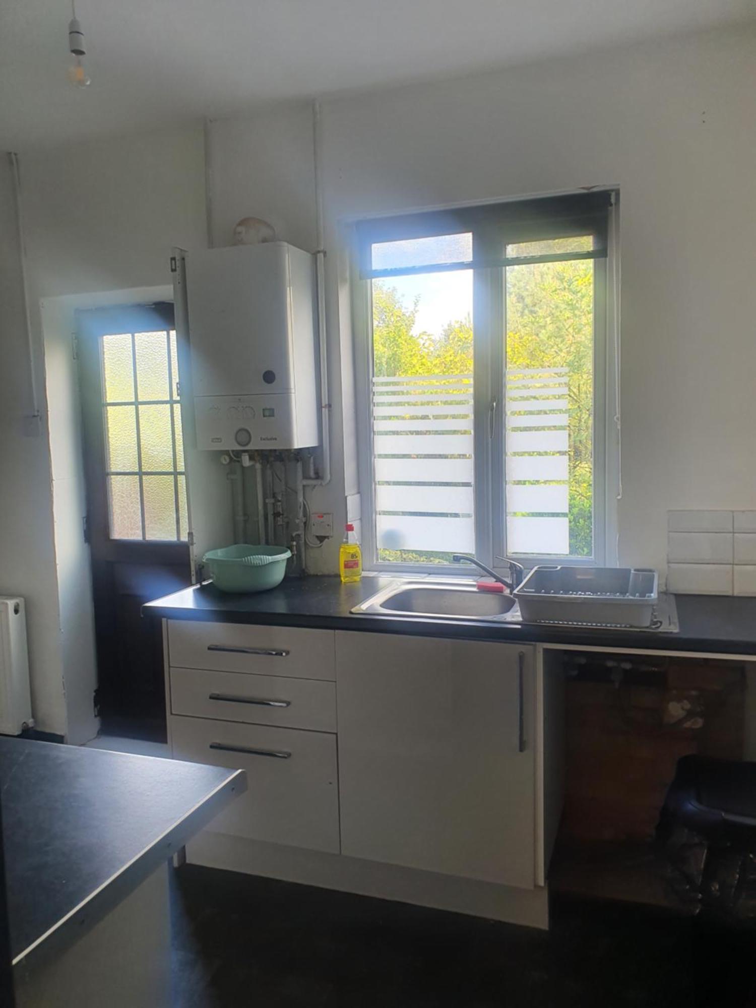 Double Bed Rooms In Meadowhall, Tinsley Шефилд Екстериор снимка